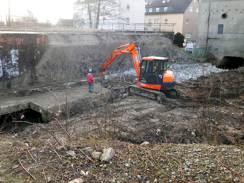 gewinghauser bach nordoestl zum stellwerk bachoffenlegung 03